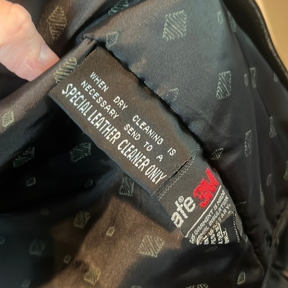 VINTAGE black leather lined Moto biker bomber jacket size XL Bermans - Picture 14 of 16